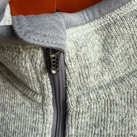 Patagonia Women’s Gray Quarter-Zip Pull Over Sweater - Picture 4 of 8